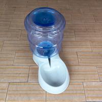 distributore automatico di acqua per animali