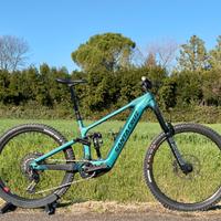 Ebike     SANTA CRUZ  Bullit 4 C 70 tg L exdemo