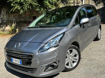 Peugeot 5008 2.0 HDi 150CV Active