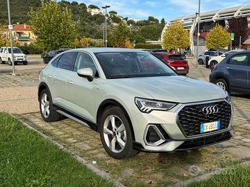 Audi Q3 Sportback argento