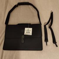 Borsa porta documenti.