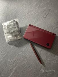 Nintendo DSi XL bordeaux