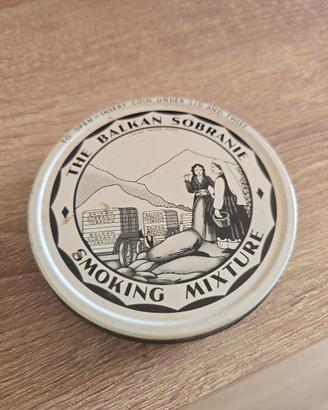 Scatola Latta Vintage "The Balkan Sobranie"