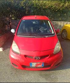 Toyota Aygo Rossa sol Connect 5 porte unica propri
