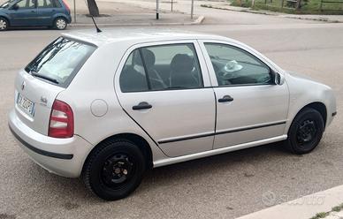 SKODA FABIA 5porte Classic 75cv –1.4 tdi + 8 GOMME
