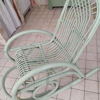 Sedia a dondolo in bambù
