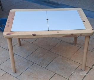 Tavolino in legno x bambini ikea