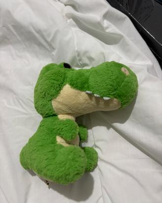 PELUCHE