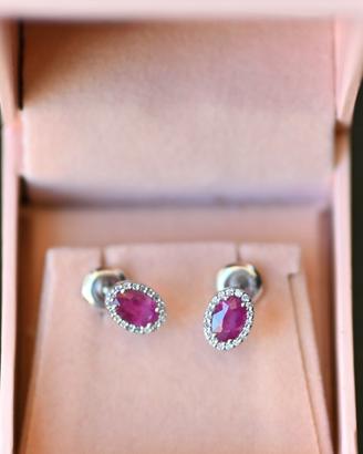 Orecchini con rubino rosso da 1,00 ct e diamanti..