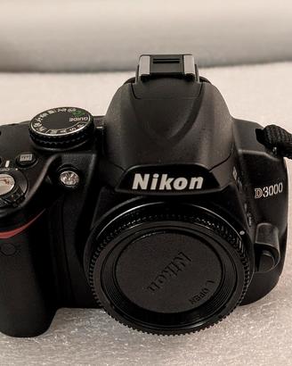 Nikon D3000 con obiettivi  18-55mm e 55-200mm