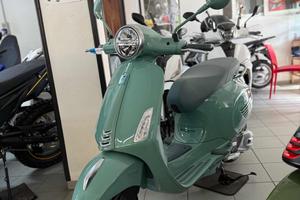 PIAGGIO Vespa 125 Primavera NEW 80 th