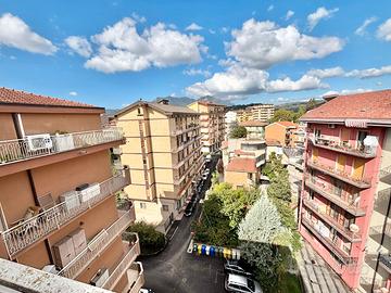 Appartamento con ampia balconata panoramica