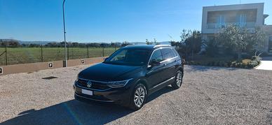 Volkswagen Tiguan 2.0Tdi Elegance 150cv cambio DSG