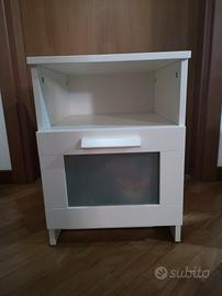 comodino ikea mod. brimnes