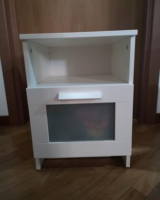 comodino ikea mod. brimnes