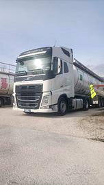 VOLVO FH500