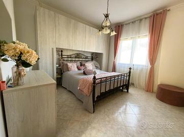 VILLA A SCHIERA A ANZIO
