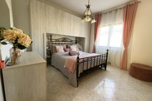 VILLA A SCHIERA A ANZIO