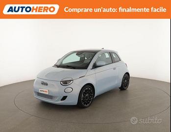 FIAT 500e YZ76609