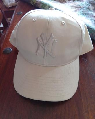 Cappellino NY Yankees Beige