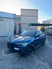 Alfa Stelvio 2.2 190cv 162.000 Q4 cert.
