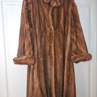 Pelliccia Artigianale Visone 