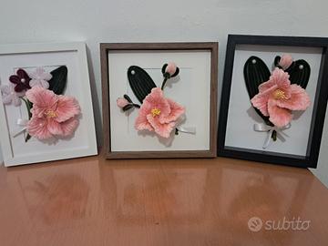 cornice con fiori artigianali fatti a mano 