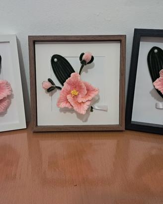 cornice con fiori artigianali fatti a mano 