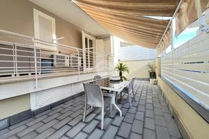 3 LOCALI A GIUGLIANO IN CAMPANIA