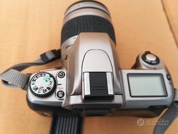 fotocamera reflex pellicola 