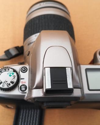 fotocamera reflex pellicola 