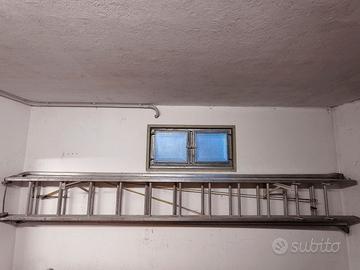 Scala a tre pezzi 