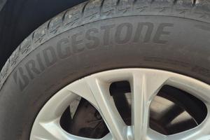 Pneumatici  Bridgeston 235/55/R17