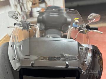 Parabrezza per Harley Road Glide 117