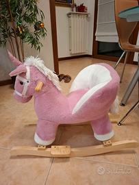 Cavallo unicorno a dondolo in peluche per bambini