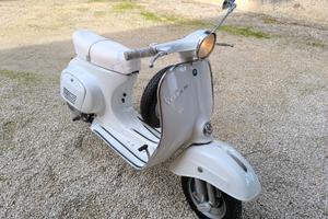 Vespa 50L totalmente restaurata 