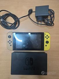 Nintendo Switch con Joy-Con, dock e alimentatore