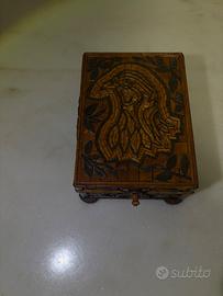 Scatoletta artigianale realizzata a mano