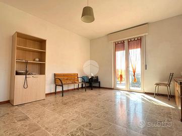 3 LOCALI A GRUMELLO DEL MONTE