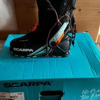 SCARPONI SCI ALPINISMO SCARPA NUOVO