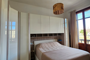 Camera con balcone, zona Galluzzo