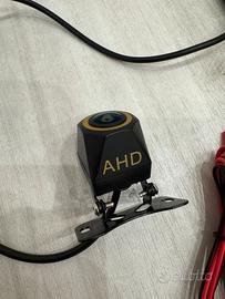 Retrocamera universale per autoradio