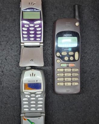 Lotto Cellulari Vintage: Ericsson e nokia Omnitell