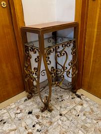 Mobiletto tavolino angolare vintage in ferro