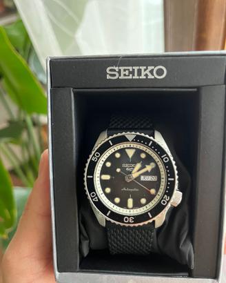 Seiko 5 Sport Suits Style