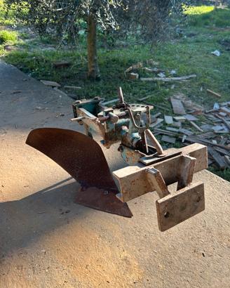 Aratro per motozappa