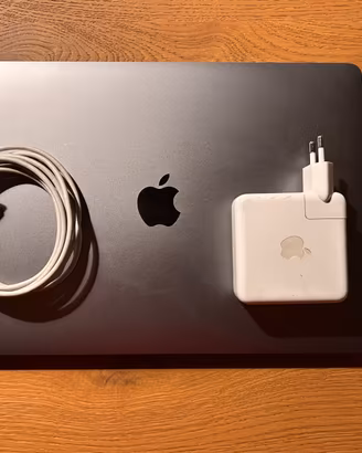 Mackbook Pro 13”