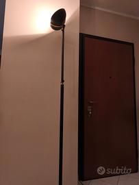 Lampada da terra vintage con luminositàregolabile 