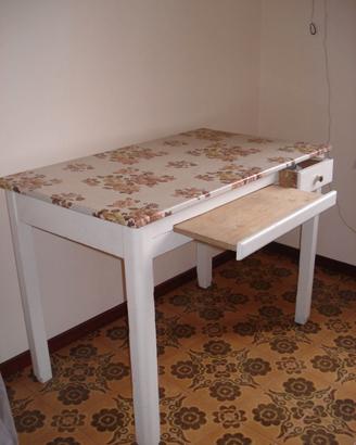 Tavolo da cucina vintage anni 40/50
