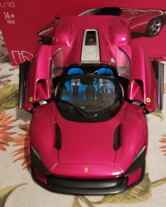 modello scala 1:18 Ferrari Daytona sp3 Bburago